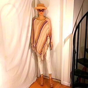 🔥 Like New Elan All Season Multi Color Tan, Cream, Brown Poncho.